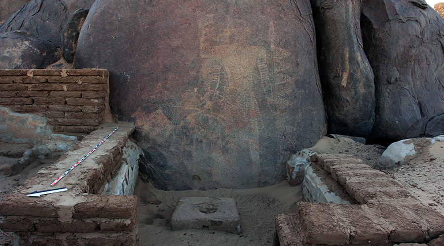 Life-size petroglyph at Miseeda, possibly depicting a Kushite ruler.